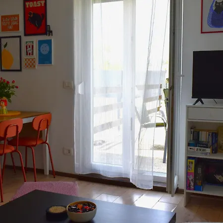 Luna House * Sutivan