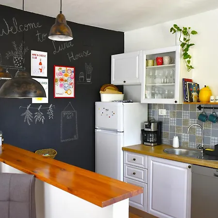 Σπίτι διακοπών Luna House Sutivan