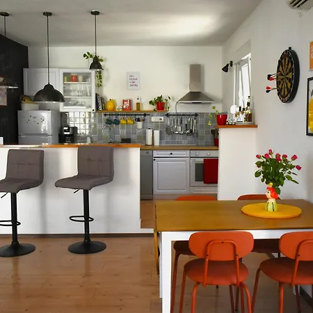 Σπίτι διακοπών Luna House Sutivan