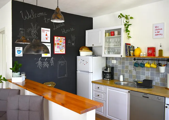 Σπίτι διακοπών Luna House Sutivan