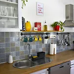 Luna House Sutivan