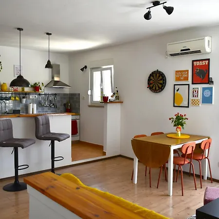 Luna House